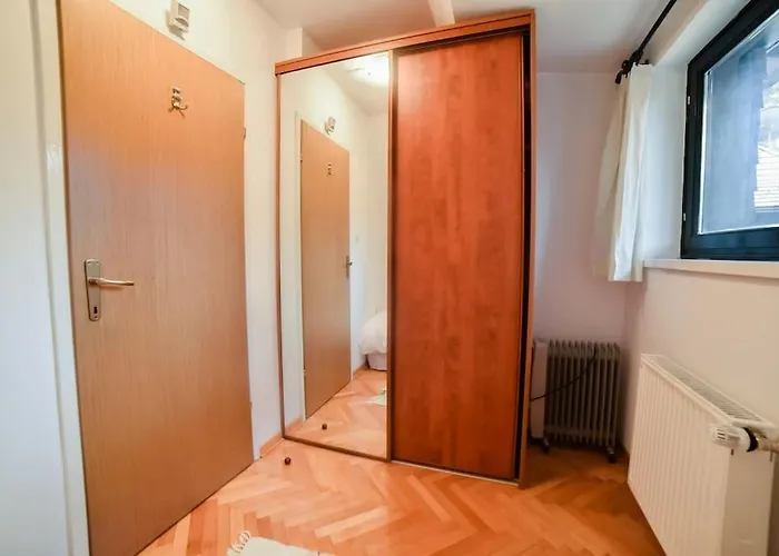 Konaci 公寓 兹拉蒂博尔